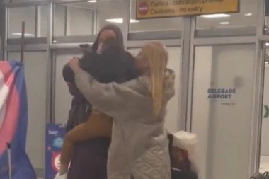 SALVA EMOCIJA BORJANOVIH NA AERODROMU! Heroj Milan se VRATIO u Beograd, Sneža mu se BACILA U ZAGRLJAJ!