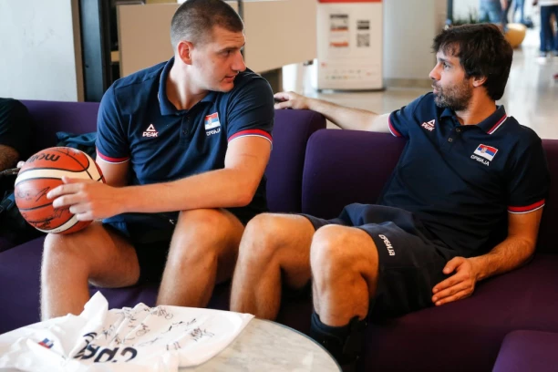 ISTORIJA SE PONAVLJA? Jokić i Teo odradili svoje, čeka se Micić i potvrda SRPSKE ŠKOLE KOŠARKE! (FOTO/VIDEO)