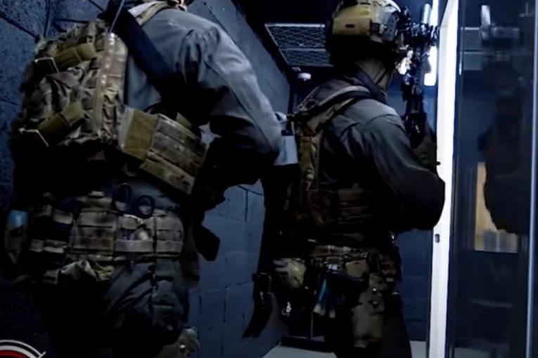 MASOVNU PUCNJAVU U SUPERMARKETU POČINIO MUŠKARAC ROĐEN U MOSKVI! Isplivali detalji o ubici iz Kijeva: Bio ruski POTPUKOVNIK! (FOTO, VIDEO)