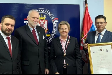 Republičkom javnom tužiocu uručen Krst vožda Đorđa Stratimirovića