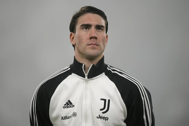 NIJE SAMO VLAHOVIĆ: Srbi osvajaju SERIJU A, novi iznenadni TRANSFER uzdrmao Apenine!