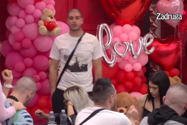 DEJAN DRAGOJEVIĆ STAVIO TAČKU NA PRIJATELJSTVO: Ovde su te TUKLI i PONIŽAVALI, a ti navodiš MENE! (VIDEO)