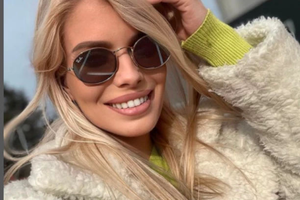 JEZIVE UVREDE NA RAČUN DETETA Anđele Manitašević, bivše devojke LUKE JOVIĆA! Lažni profil na Instagramu njeno dete naziva ĐAVOLOM I VANZEMALJCEM!