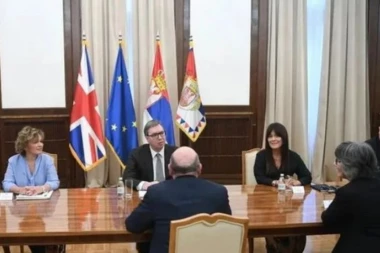 VUČIĆ SE SASTAO SA PIČOM: Srbija nastavlja da se zalaže za postizanje održivog i obostrano prihvatljivog rešenja u dijalogu sa Prištinom! (FOTO)