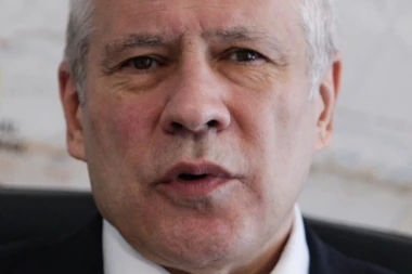 BORIS TADIĆ OPET UDARIO NA JANKOVIĆA! Vladeta je ćutao  za štrajk Legijine jedinice! (VIDEO)