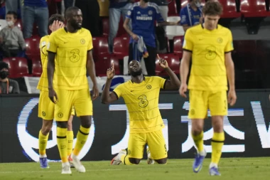 POKLONU SE U ZUBE NE GLEDA: Lukaku odveo Čelsi u finale Svetskog klupskog prvenstva!