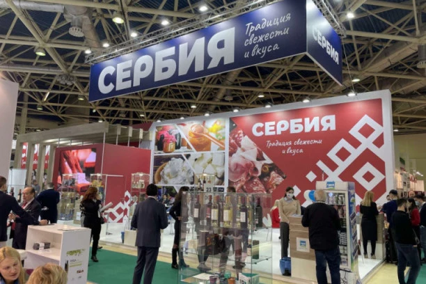 SRBIJA NA SAJMU PRODEKSPO: Rusi traže našu rakiju, zimnicu, sireve...
