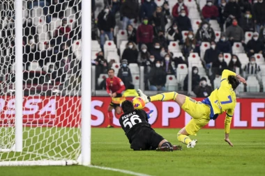 OBRAZA NEMA: Donosi mu pobede, a on nezadovoljan - Alegri ponovo UDARIO na Vlahovića!