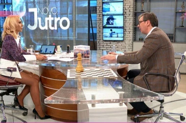 PREDSEDNIK VUČIĆ PRIZNAO JOVANI: Bežao sam preko ograde iz kasarne zbog ljubavi