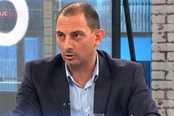 POJEDINE PEVAČICE I STARLETE PRENOSE INFORMACIJE: Lađević o upletenosti estrade u kriminal