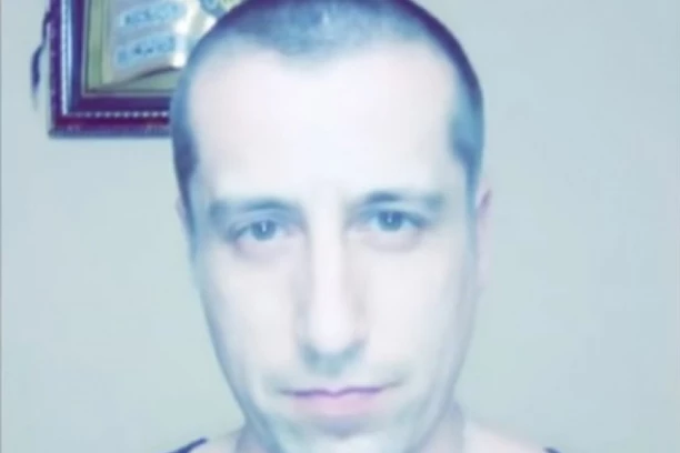 UBIO NAJMANJE 32 BABE! Monstrum koji je nazvan Manijak sa Volge ridao u sudnici: NI SAM NE ZNAM KOLIKO SAM IH UDAVIO! (VIDEO)