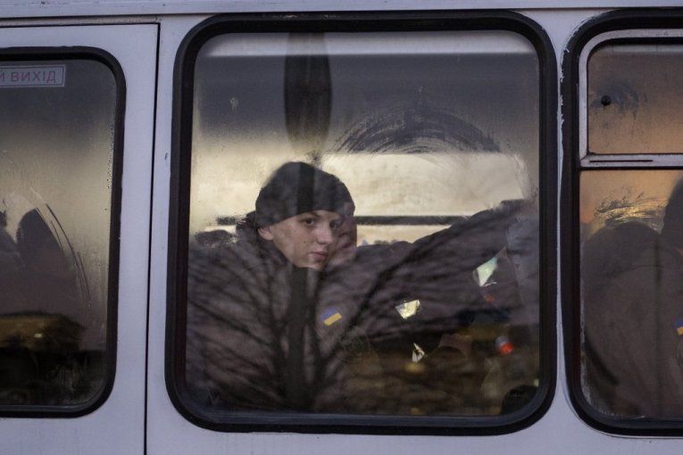 ΕΛΛΗΝΕΣ ΠΟΛΙΤΕΣ ΣΚΟΤΩΝΟΝΤΑΙ ΓΙΑ ΤΟΥΑΛΕΤΕΣ;  Οι Ουκρανοί στρατιώτες ήταν μεθυσμένοι, ξέρουμε τι προηγήθηκε της δολοφονίας στα σύνορα