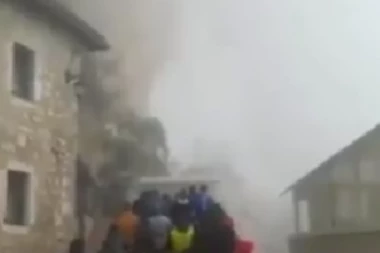 JOŠ JEDNO ČUDO NA OSTROGU: Nakon poziva na Sveto Pričešće, desilo se nešto čemu se niko nije nadao (VIDEO)