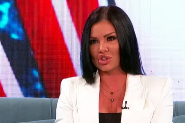 BIVŠOJ ZADRUGARKI PARTNER UKRAO 10.000 EVRA: Nastao pakao čim mu je RODILA DETE, neće ni da viđa sina!