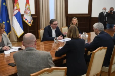 VAŽAN SASTANAK: Predsednik Vučić razgovarao sa Jevgenijem Primakovim (FOTO)