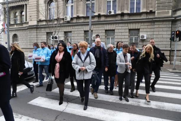 UVEK MOŽE BOLJE, ZAJEDNO MOŽEMO SVE! Doktorka Grujičić poslala moćnu poruku nakon što je SNS predala listu!