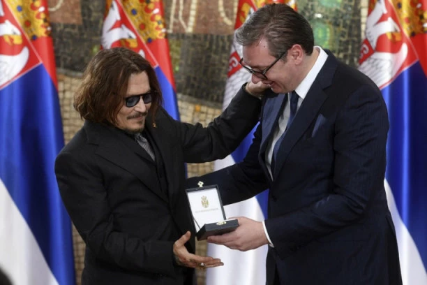 NOW THEY ARE ANNOYED BY JOHNNY! The famous actor is under attack by the quasi-elites and fake ecologists because of his friendship with President Vučić!