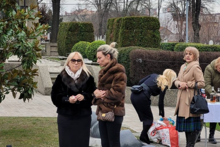 Dajana Paunović na pomenu Šabanu Šauliću
