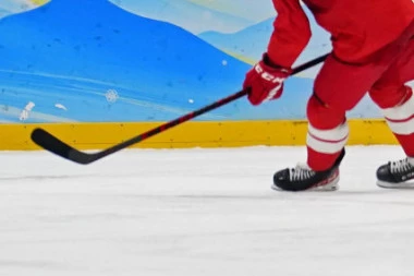 SKANDALOZNO: Hokejaši Srbije NAJGORE izvređani - istaknut natpis "SRBE NA VRBE"!