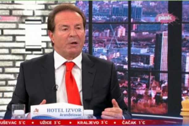 KAKAV PREVRTLJIVAC! KARIĆ IZDAO VUČIĆA: Divi se slikama s protesta! ČITAJTE U SRPSKOM TELEGRAFU!