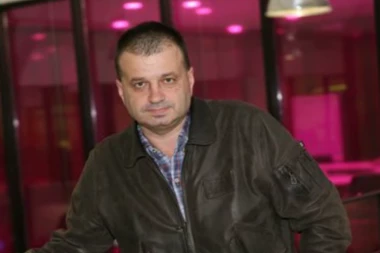 UMRO MOMČILO VELJKOVIĆ MOČE! Otišao simbol "Otpora"! MARKO MILOŠEVIĆ GA SVOJEVREMENO SUROVO PREBIO!