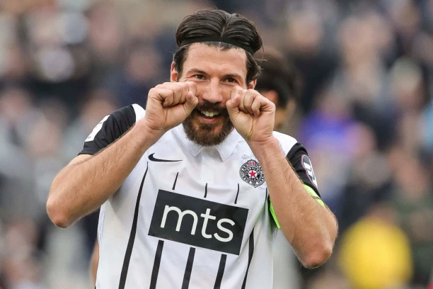 ZEMLJOTRES U HUMSKOJ: Partizan spremio tri BOMBE, ljubimci Grobara se već priključili treninzima crno-belih (VIDEO, FOTO)