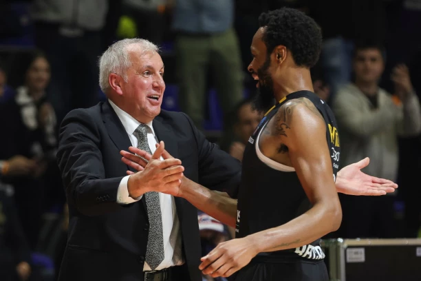 OBRADOVIĆ: Bitna pobeda, hvala Budućnosti na gostoprimstvu!