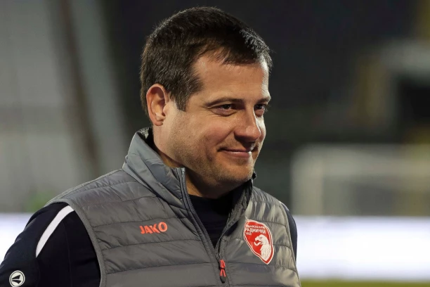 DOVIĐENJA, PRIJATNO: Kraj za Nenada Lalatovića!