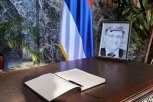 Otvorena knjiga žalosti povodom smrti ambasadora Olivera Antića: Evo kada možete da se upišete