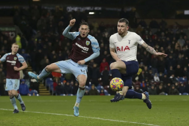 PREMIJER LIGA: Liverpul BROJAO do ŠEST, Totenhem se OBRUKAO!