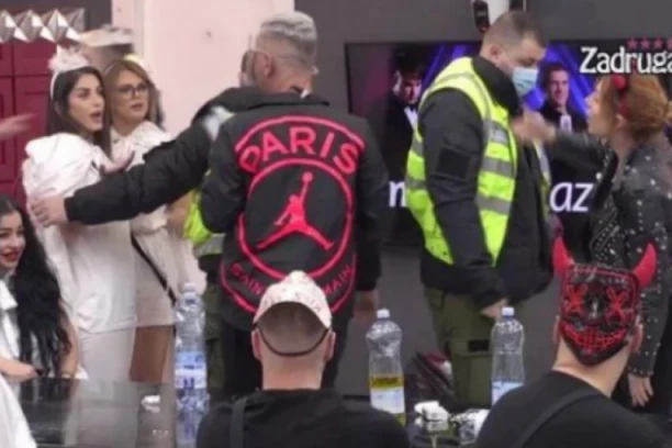 ŽESTOKA TUČA U ZADRUZI: Irma nasrnula na Mimu, OBEZBEĐENJE uletelo odmah u Belu kuću, sledi DISKVALIFIKACIJA?