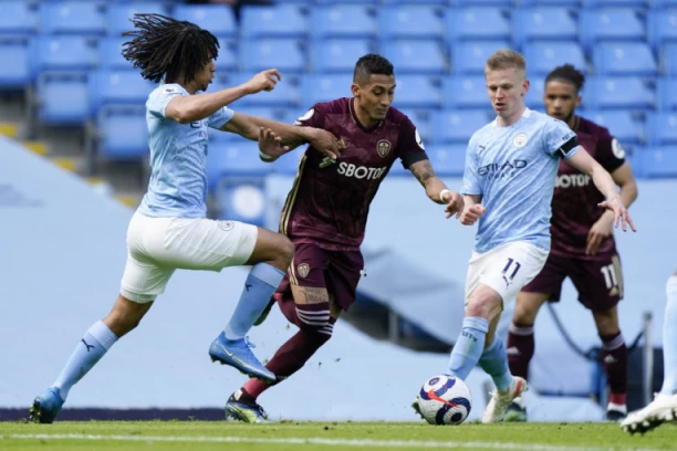 DA UMREŠ NAJBOLNIJOM SMRĆU: Skandalozna poruka igrača Mančester sitija upućena ruskom predsedniku PUTINU! (FOTO)