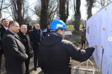 "BIOSENSA" SE UVELIKO GRADI! Miloš Vučević obišao radove!