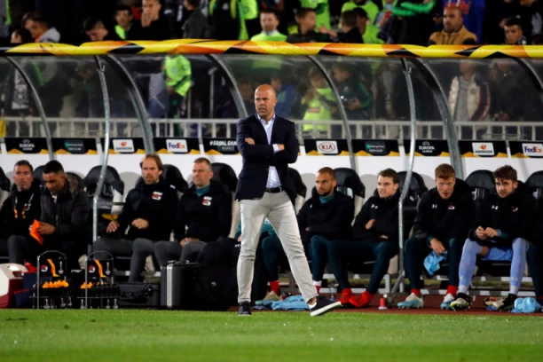 Zvanično! Arne Slot ostaje trener Fejenorda do 2025!