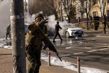 POLICIJSKI ČAS U PRESTONICI: Kličko najavio zabranu kretanja u Kijevu, izlazak iz doma dozvoljen samo u jednom slučaju
