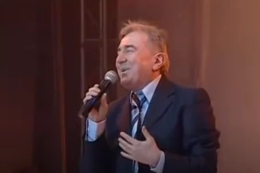 NAŠ POZNATI KOMPOZITOR PLAĆAO RAČUNE CELOJ KAFANI: Delio je svima novac, a zbog ovoga se jedna konobarica ONESVESTILA!