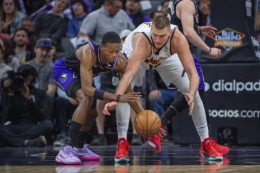 STATISTIKA JE NEUMOLJIVA: Jokiću ne pomaže ni MVP titula! Publika je očarana NEMANJOM BJELICOM!