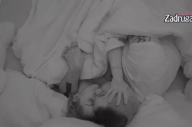 SKANDALOZNI snimak Dalile se pojavio na internetu: Dragojevićka u sred INTIMNOG odnosa poručila Caru OVO, pa svima dala do znanja da voli GRUBO! (VIDEO)