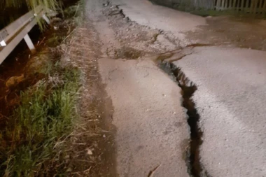 VESIĆ PROBLEME GRAĐANA REŠAVA OČAS POSLA: Marko se požalio, a već sutradan počinje rekonstrukcija (FOTO)