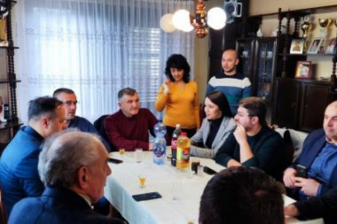 Nedimović, Đurić i Ilić obišli gazdinstvo Bogdanović u Miloševcu
