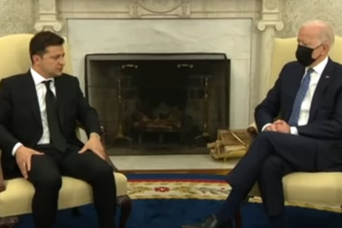 HEY, THIS IS NOT A MOVIE! Volodymyr Zelenskyy lost patience for Biden!