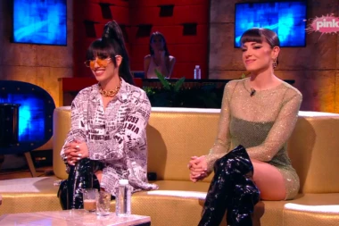 Drugarice po ČIZMAMA: Sara Jo i Angelina ZAPALILE studio stajlingom, a svima je OVO zapalo za oko! (FOTO)