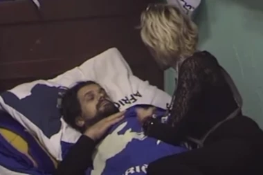 Imao je žestok INTIMNI ODNOS pred kamerama sa JELENOM GOLUBOVIĆ: Evo kako danas izgleda čuveni ljubavnik Čupo Kalač, bićete u neverici! (FOTO)