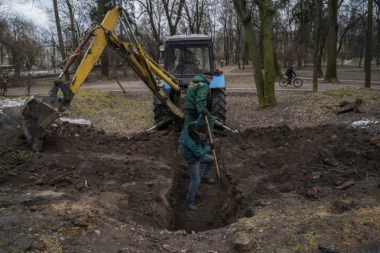 PUTINOVI MOBILNI KREMATORIJUMI: Ukrajinska ministarka optužuje Ruse da prikrivaju broj mrtvih vojnika