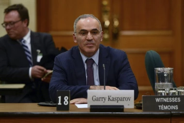 UHAPŠEN GARI KASPAROV: Slavni šahista optužen za terorističke aktivnosti