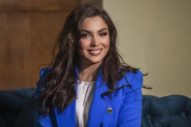 ČISTAČ IZ KOMUNALNOG u spotu POZNATE PEVAČICE: Žene ODLEPILE za njim, Nadica Ademov ga angažovala, on POKUPIO SVU SLAVU, IZUVA IZ CIPELA KOLIKO JE DOBAR! (FOTO)