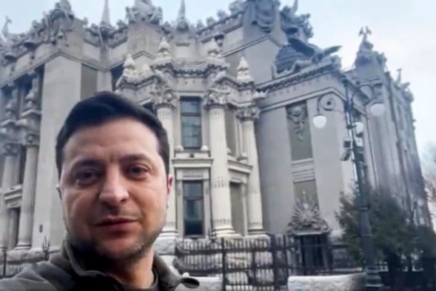 DEO RAKETE PAO U DVORIŠTE ZELENSKOG? Sekretar objavio fotografije