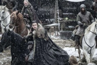 UMRO čuveni glumac iz "IGRE PRESTOLA": Porodica zavijena u crno, supruga ne prestaje da plače! (FOTO)