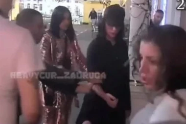Tara Simov ISEKLA ruke, KRV šikljala na sve strane, scena kao u filmu STRAVE I UŽASA: Zadrugarki mogla RANA da se inficira, neviđena drama! (VIDEO)