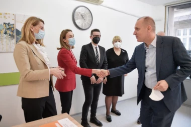 Lončar obišao Centar za mentalno zdravlje: Besplatna pomoć, bez zakazivanja i čekanja